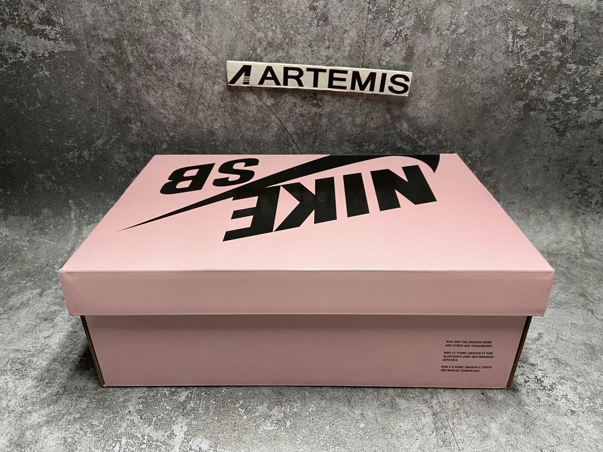 Nike SB Dunk Low Diamond Supply Co Black Diamond