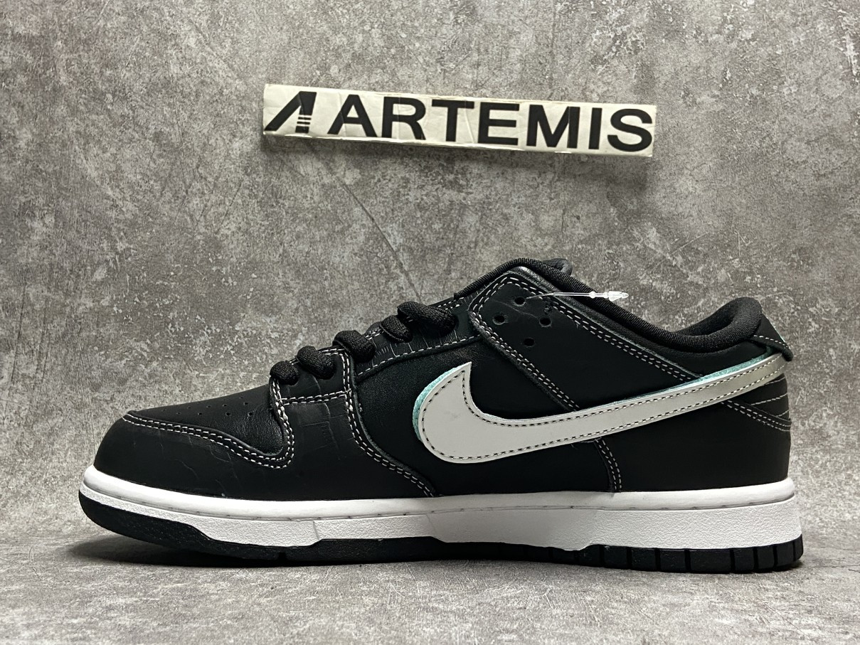 Nike SB Dunk Low Diamond Supply Co Black Diamond