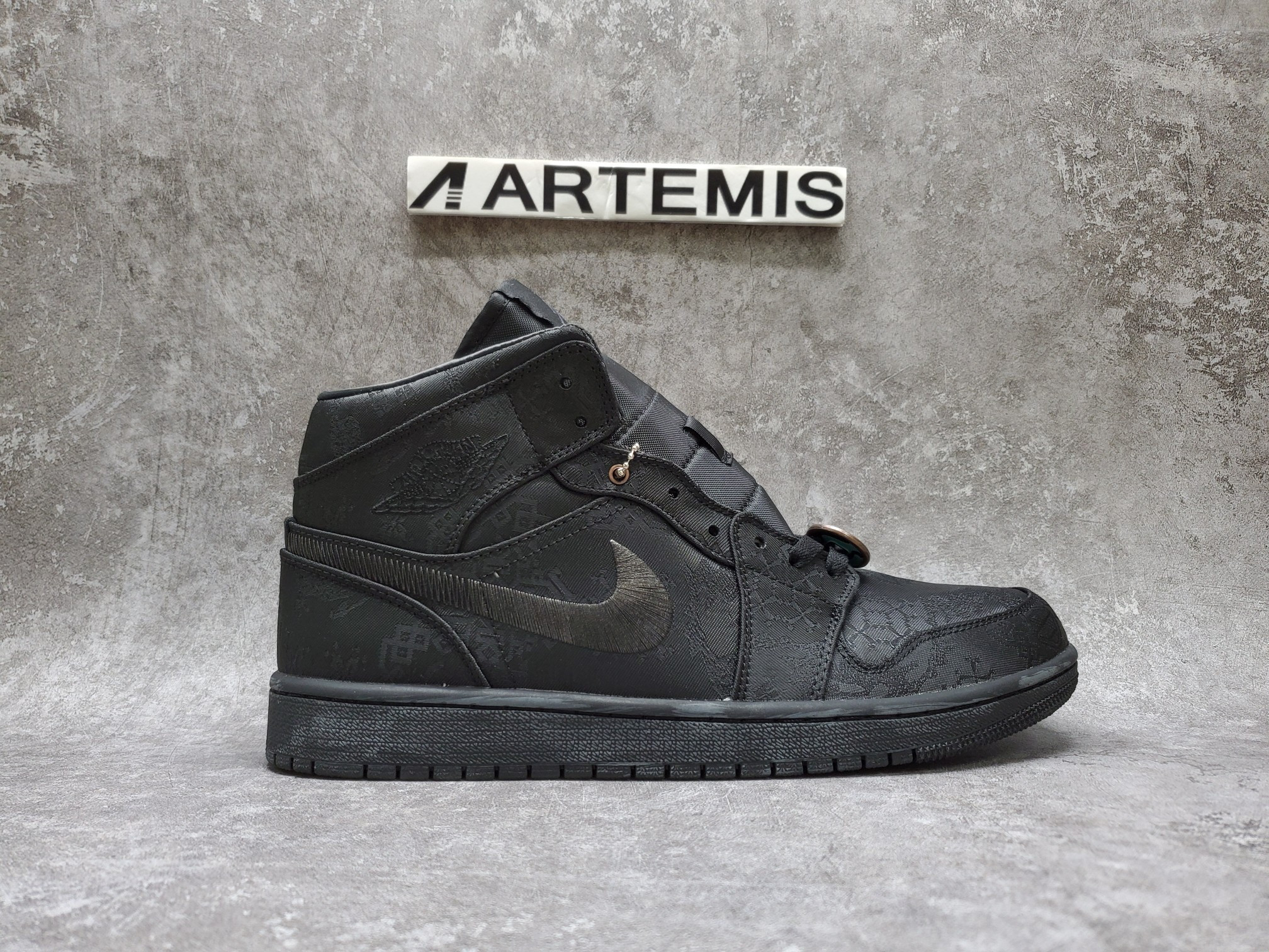 Air Jordan 1 Mid Edison Chen Black Clot