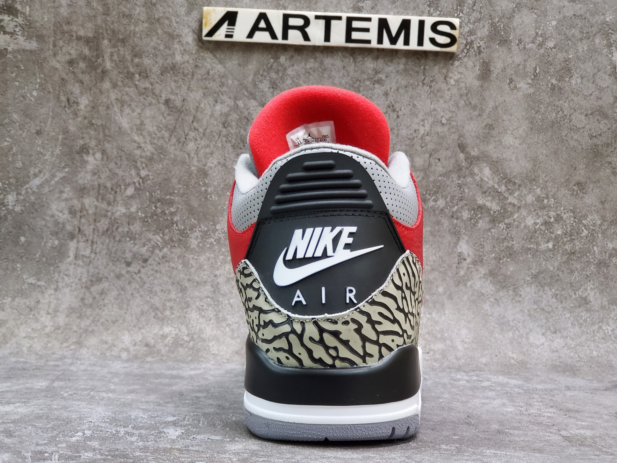 Air Jordan 3 Retro SE Unite