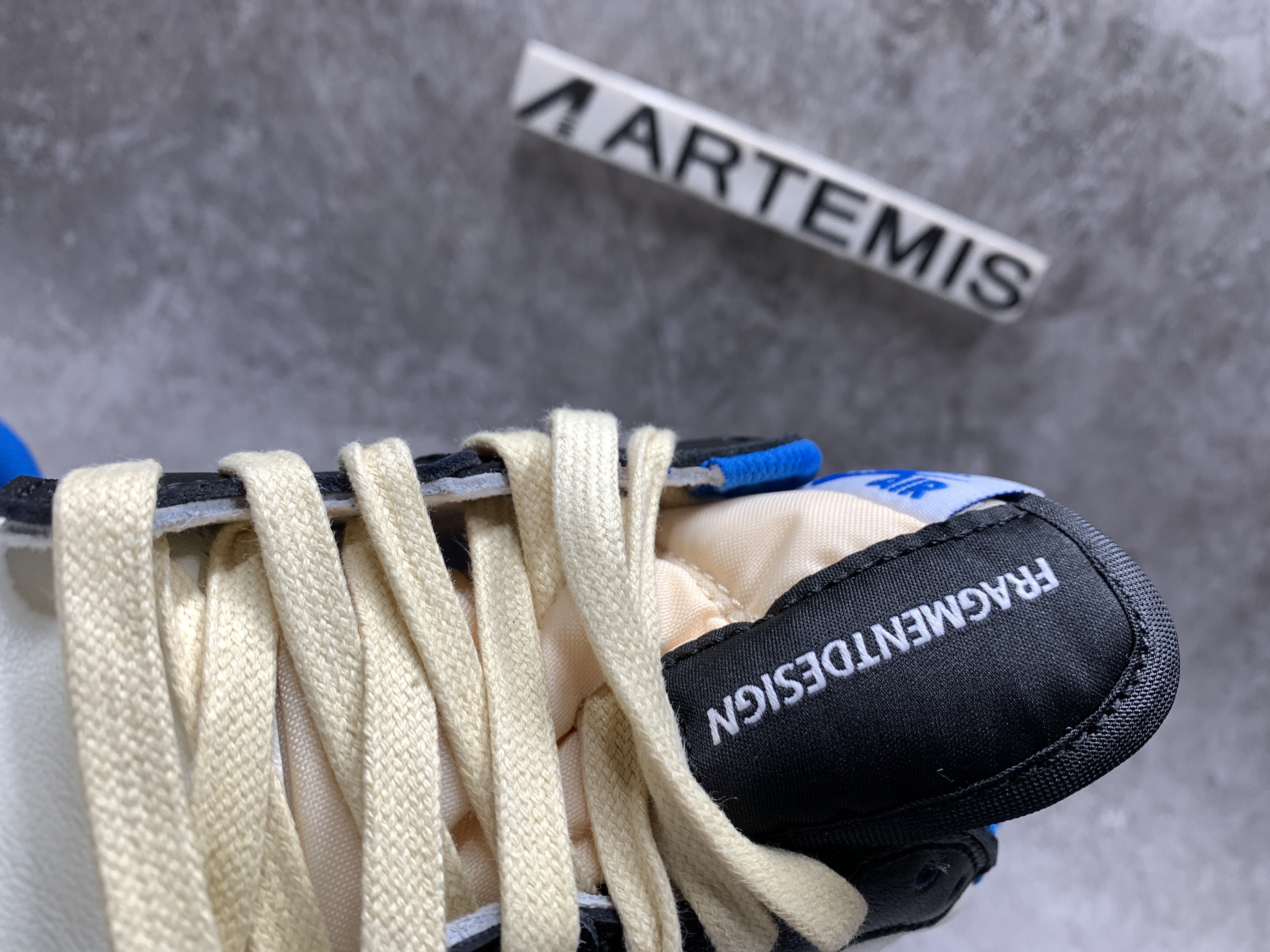 Air Jordan 1 Low Fragment Design x Travis Scott