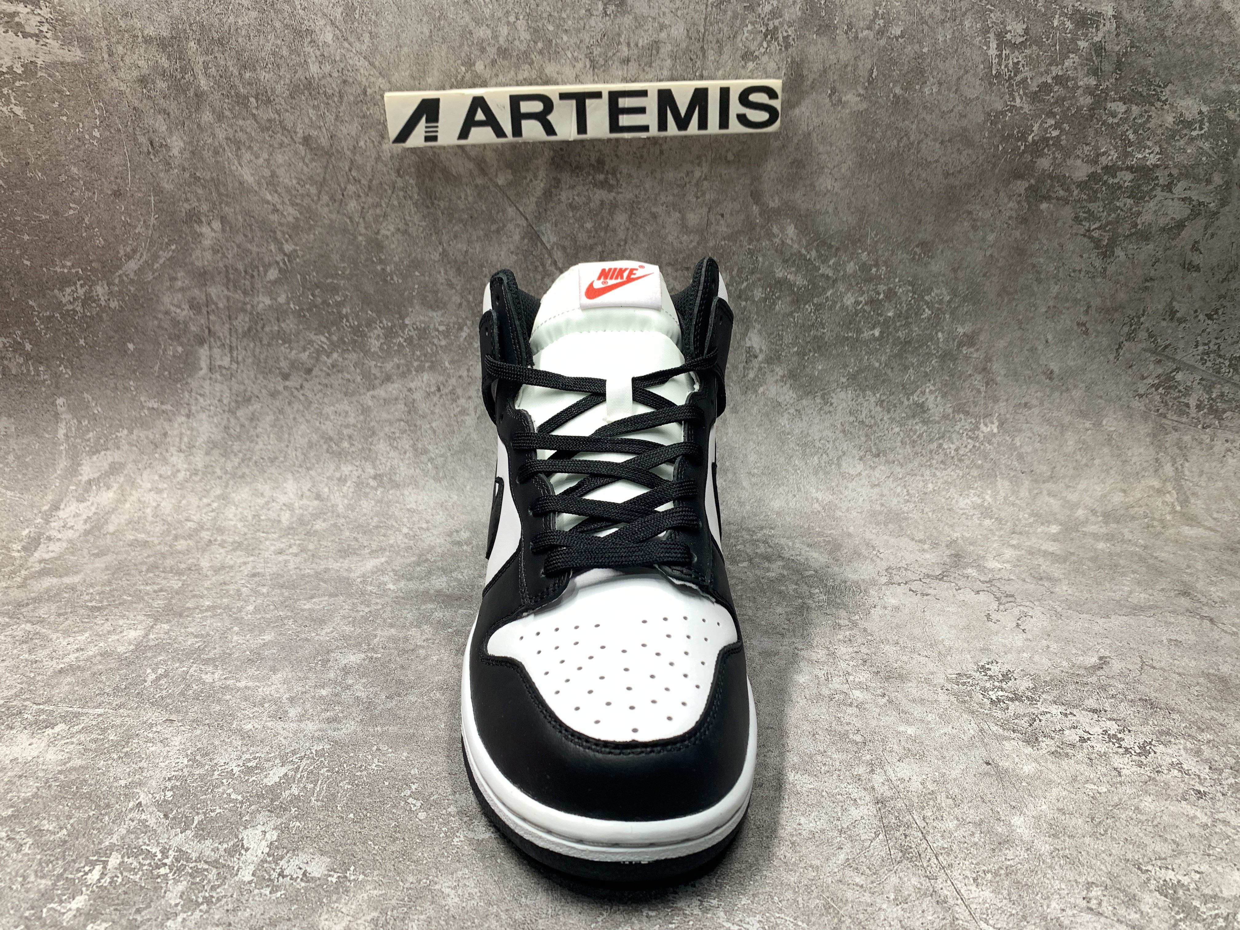 Nike Dunk High Panda