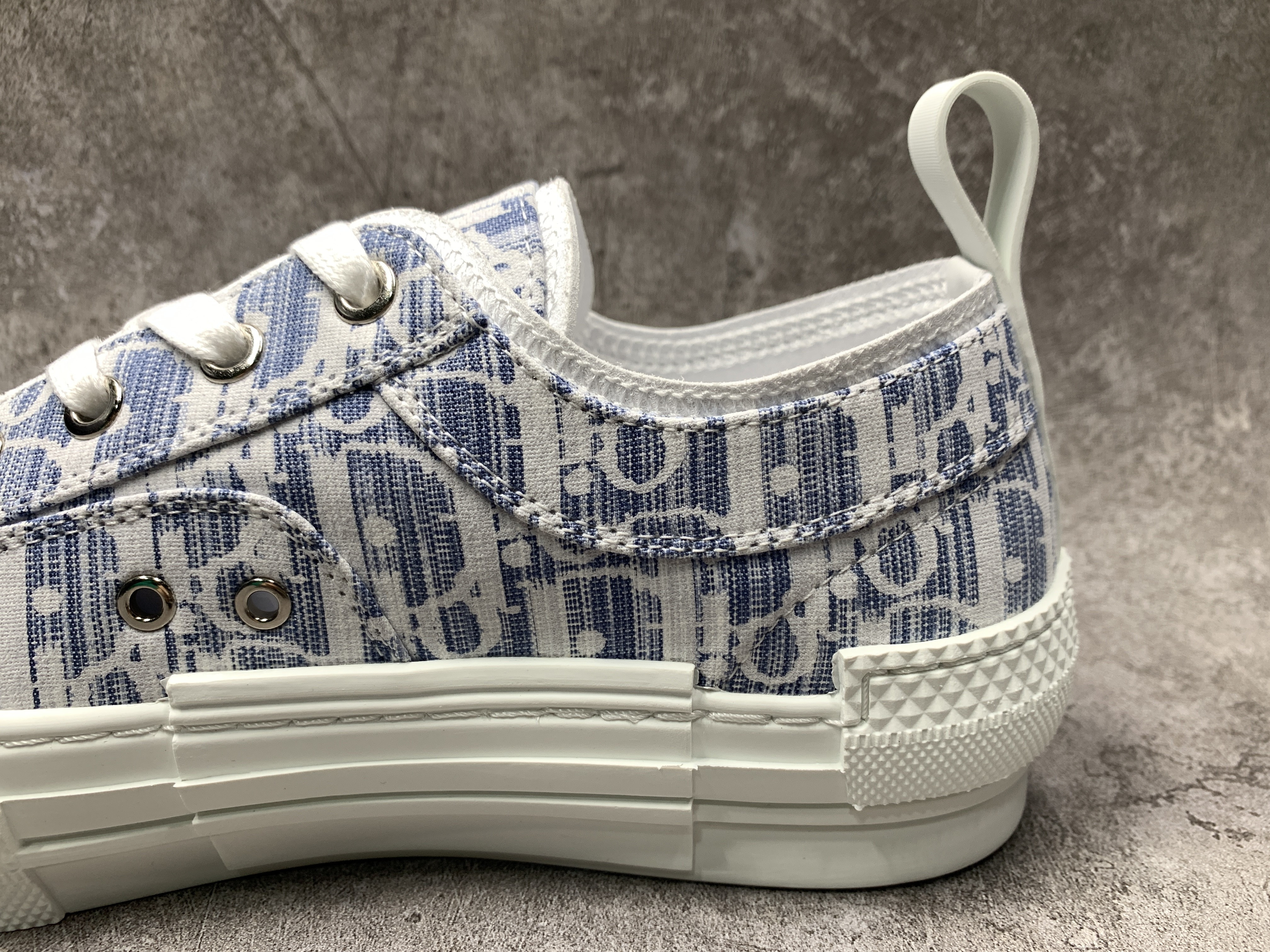 Dior B23 Low Blue