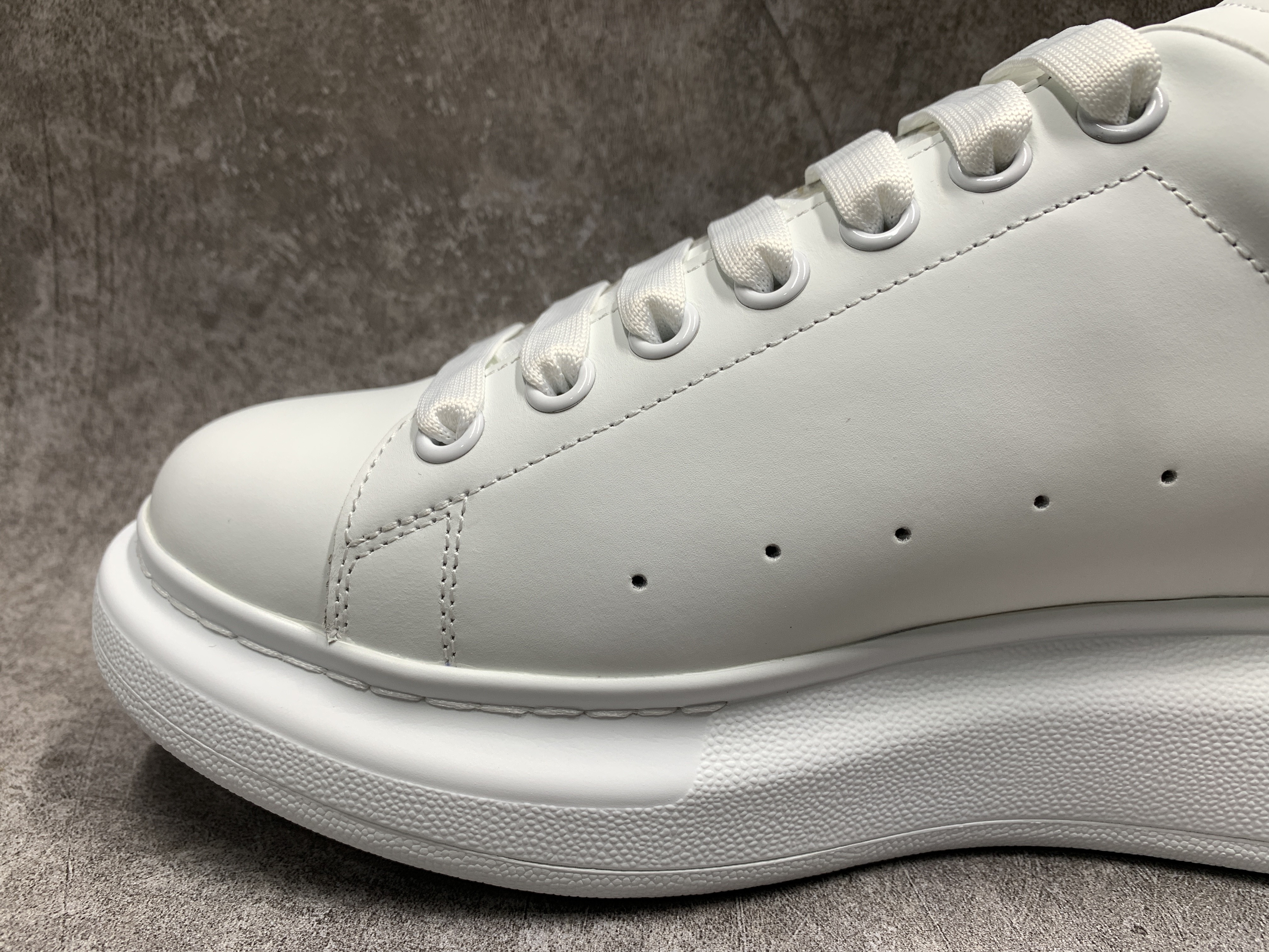 Alexander McQueen Oversized White