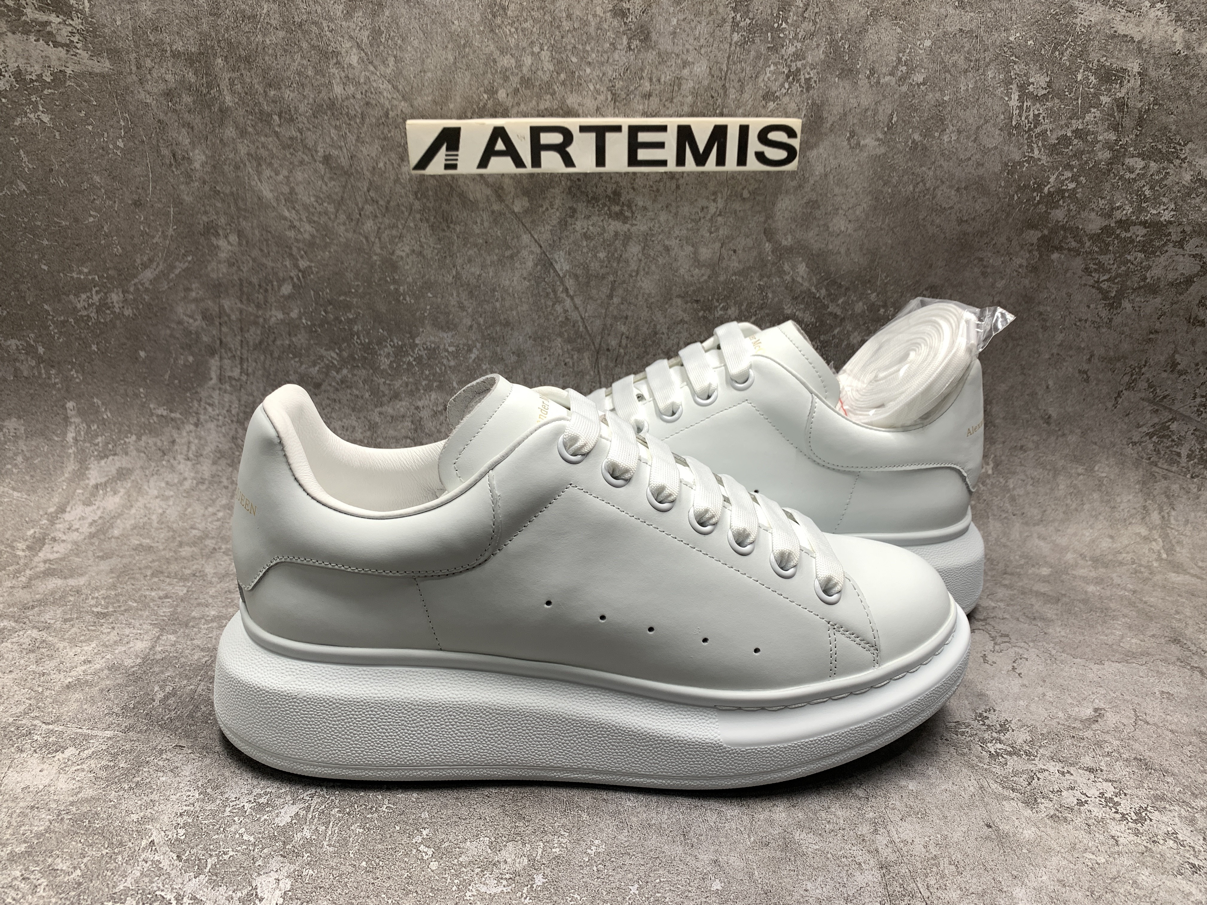 Alexander McQueen Oversized White