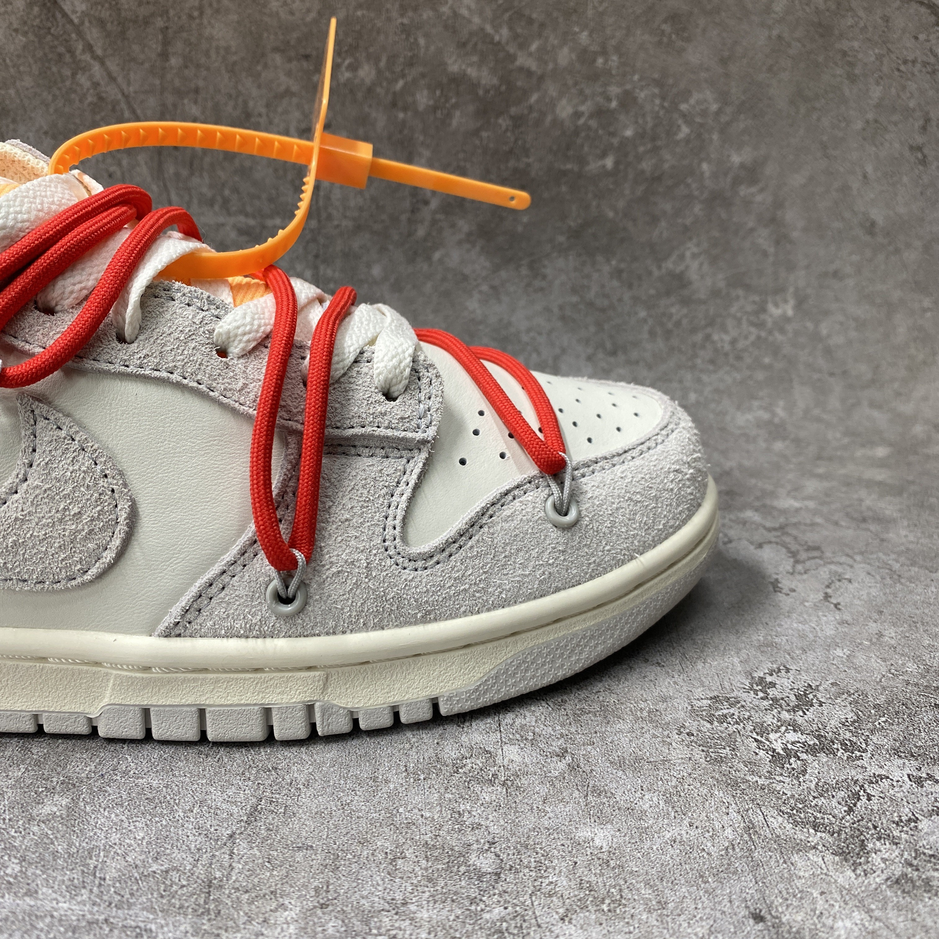Nike Dunk Low Off-White Lot 40