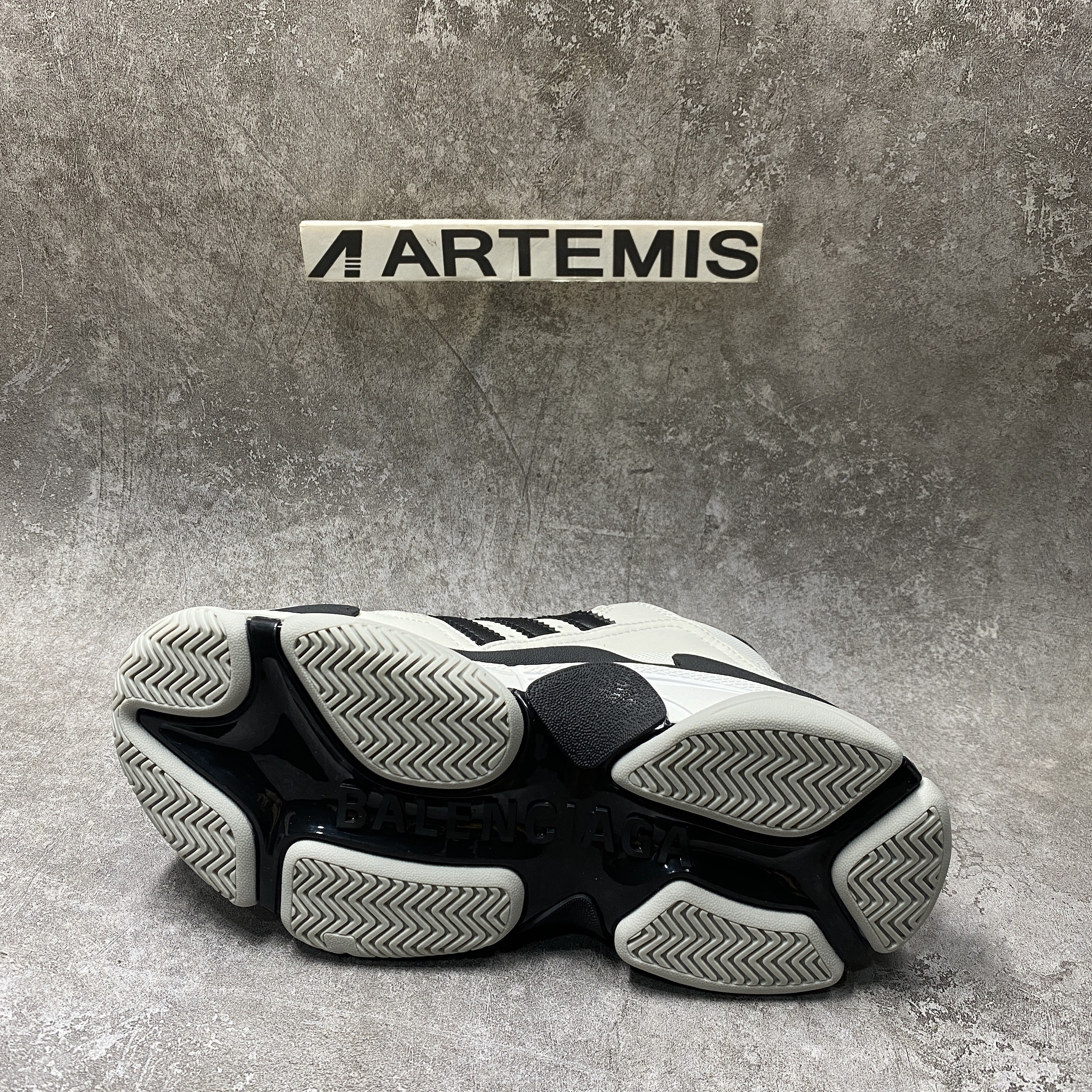 Balenciaga Triple S Sneaker Clearsole Fluo Black White