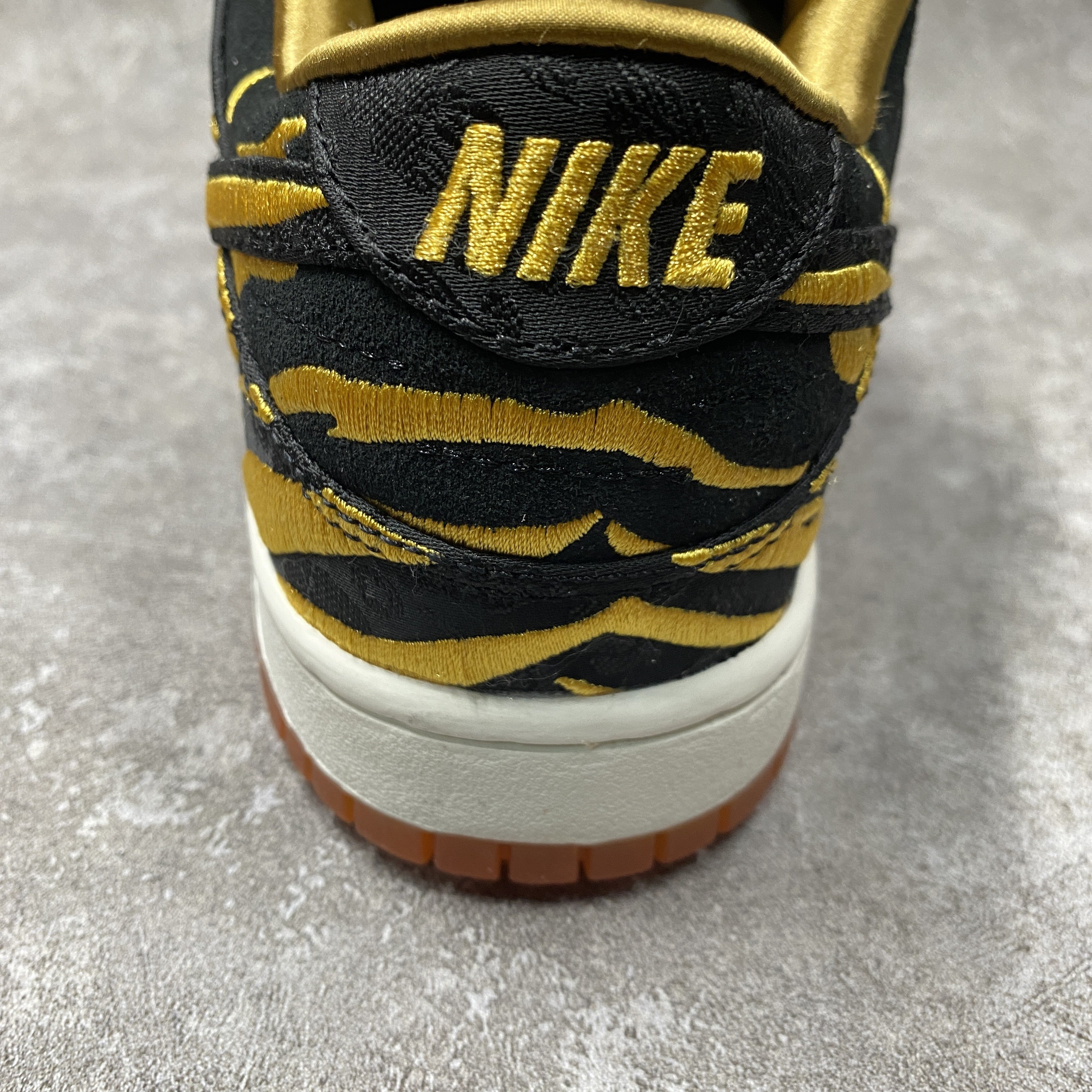 Nike Dunk Low Year of the Tiger（2022）