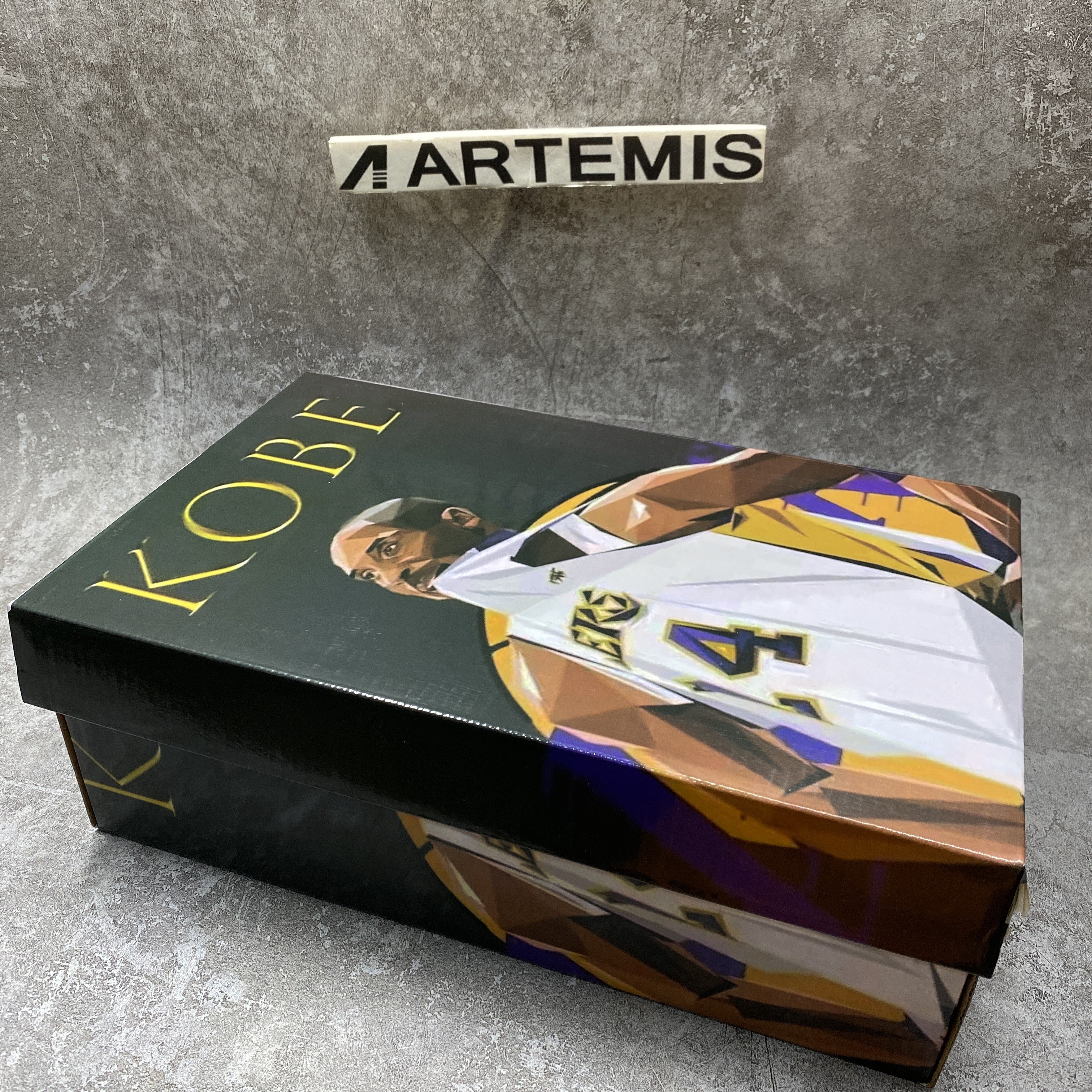 Otomo Katsuhiro x Nike SB Dunk Low Pro Kobe Lifestyle