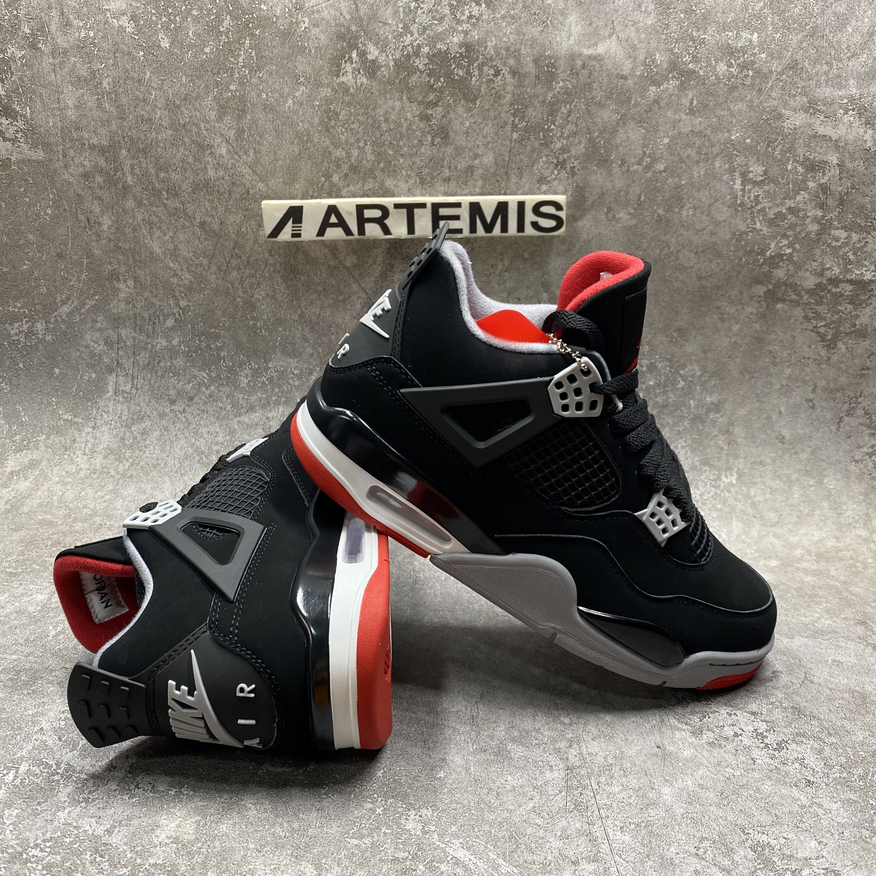 Air Jordan 4 Retro Bred (2019)