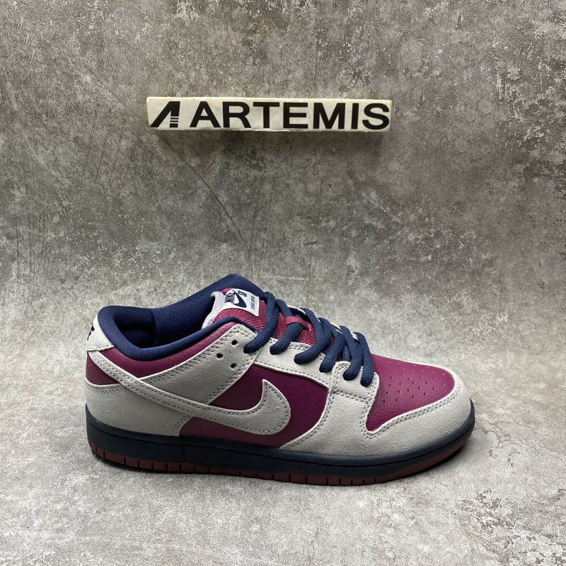 Nike SB Dunk Low Atmosphere Grey True Berry