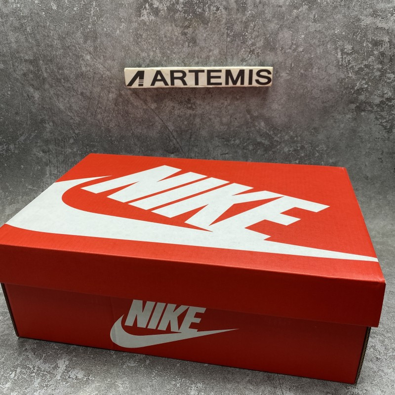 Nike Dunk Low Malachite University Gold