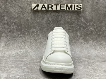 Alexander McQueen Oversized Light Blue Sneaker