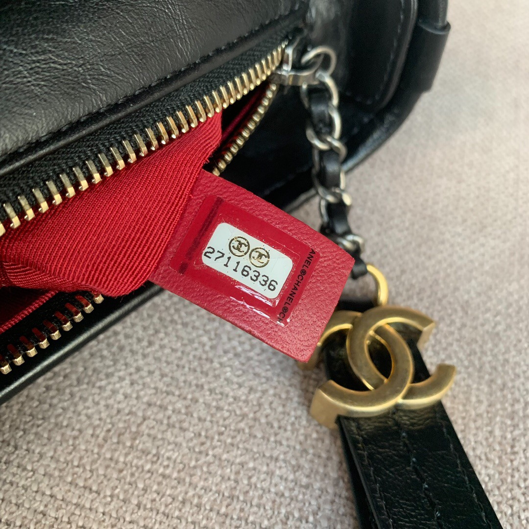 Chanel Gabrielle Small bag 20cm
