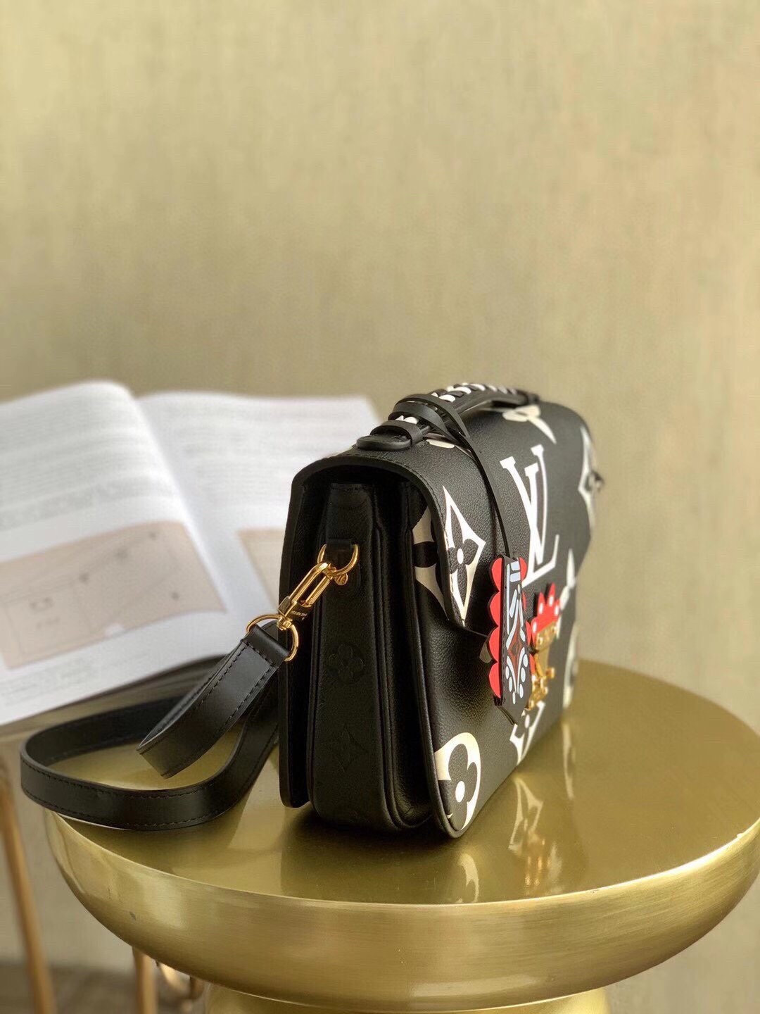 LV CRAFTY POCHETTE METIS M45385