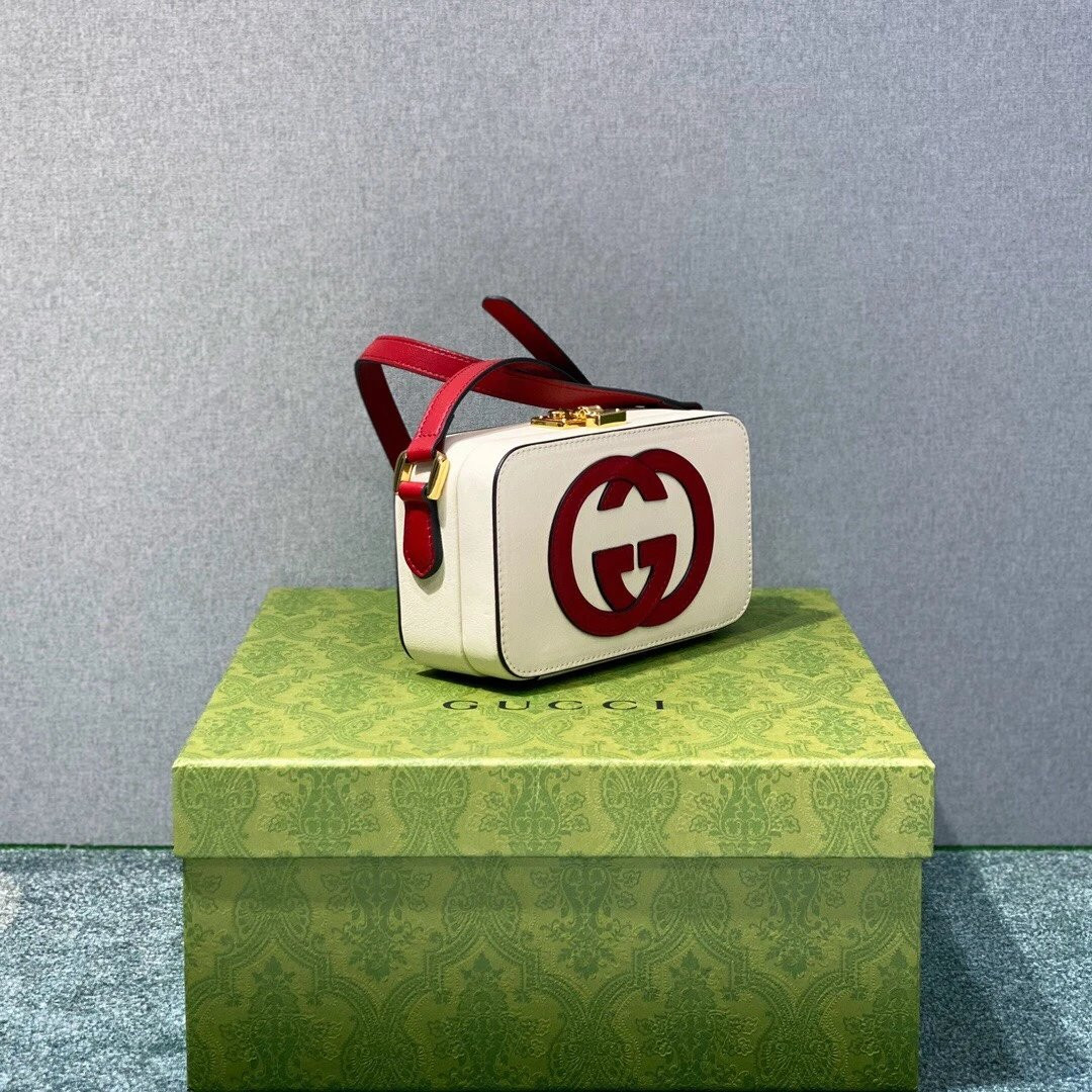 Gucci Interlocking G mini bag