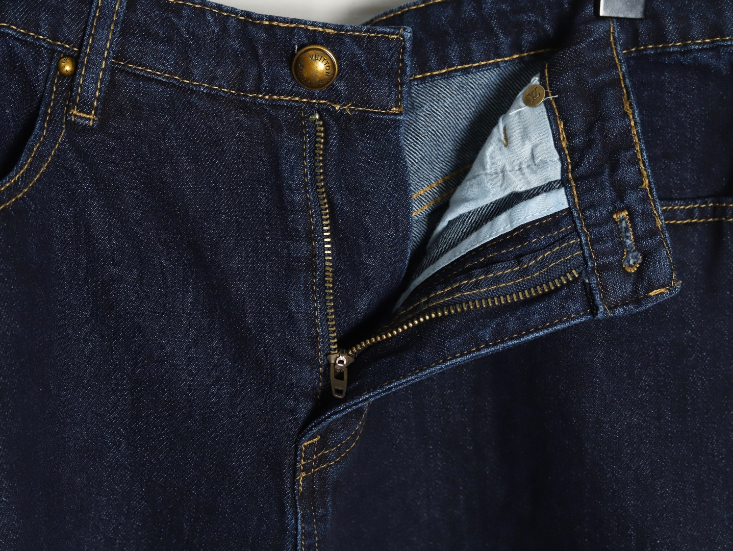 Louis Vuitton LV 25ss shorts