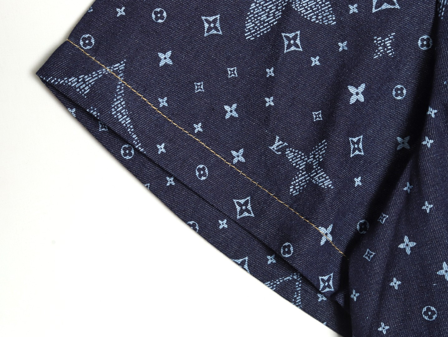 Louis Vuitton LV Short-sleeved Shirts