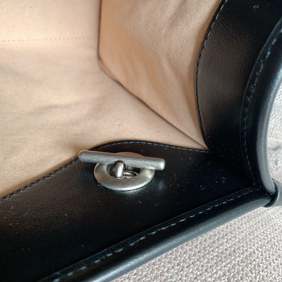 GUCCI GG Marmont series small tote bag 26.5cm