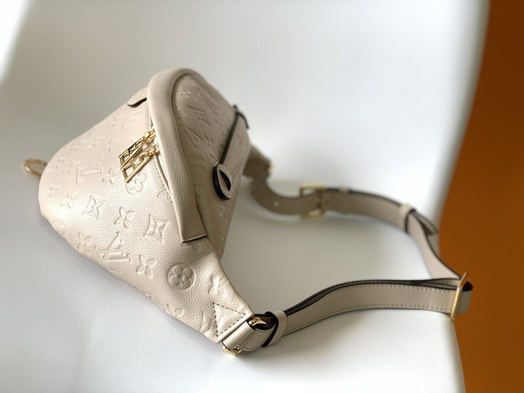 Louis Vuitton LV Bumbag Monogram Empreinte Creme M44836 37 x14 x20CM