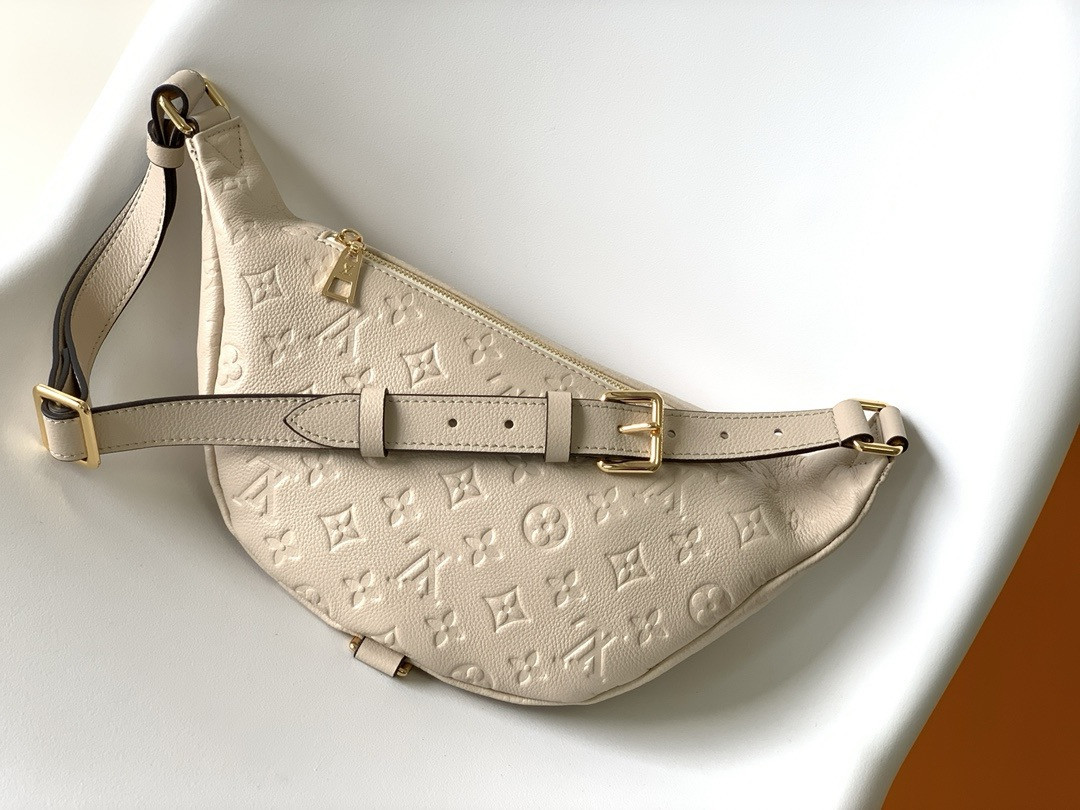 Louis Vuitton LV Bumbag Monogram Empreinte Creme M44836 37 x14 x20CM