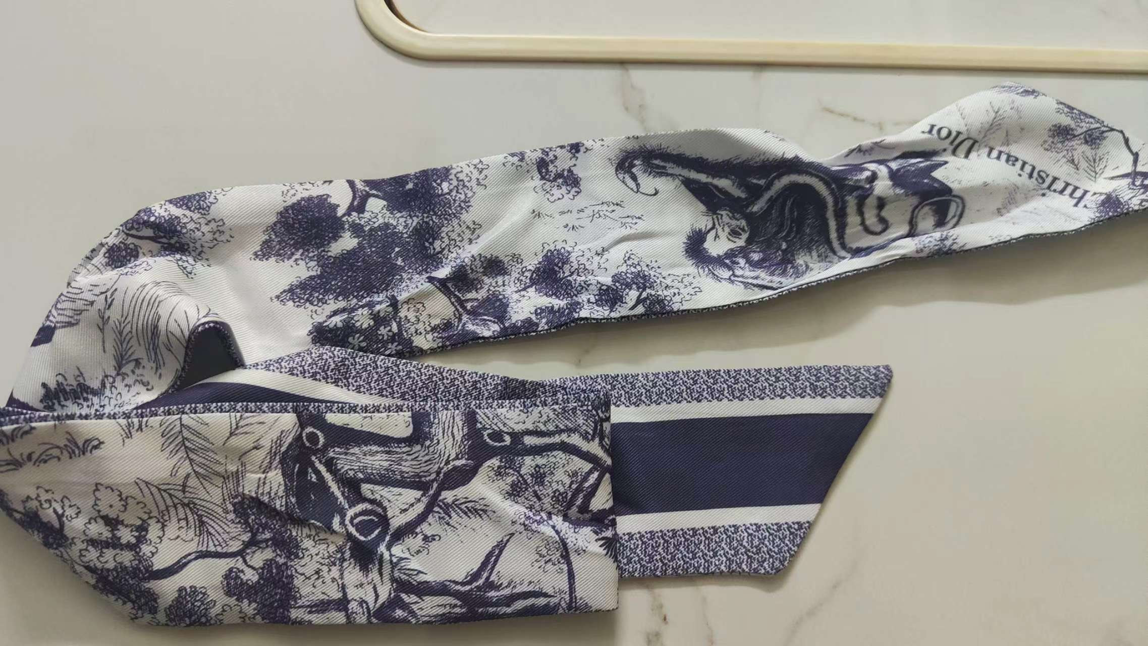 Medium Lady Dior Bag  24 x 20 x 12 cm