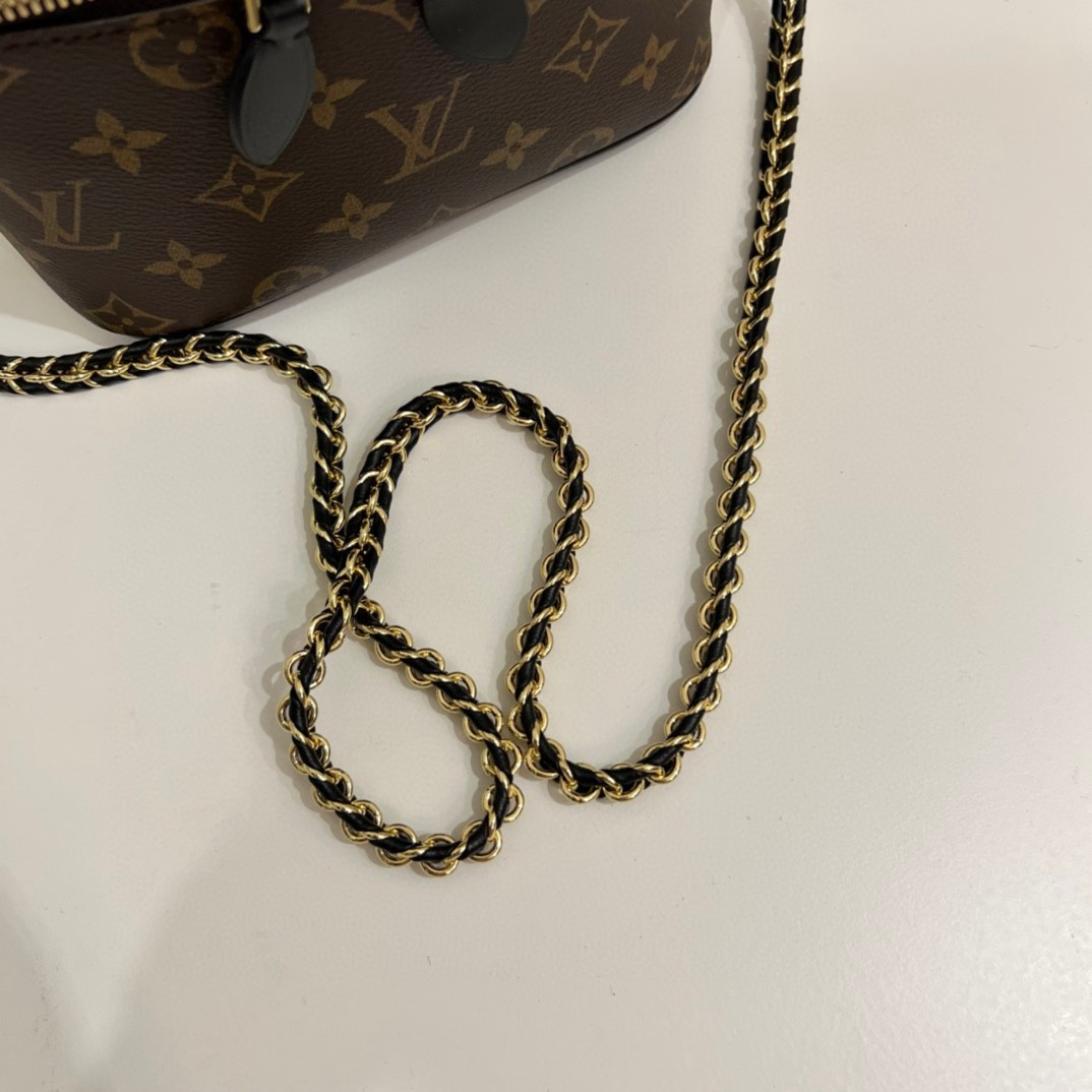 Louis Vuitton LV Vanity PM M45165 19x13x11 CM