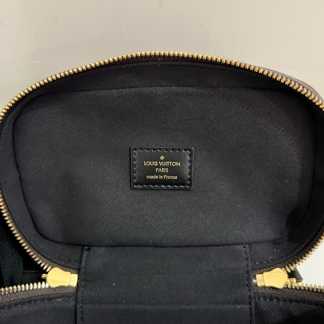 Louis Vuitton LV Vanity PM M45165 19x13x11 CM