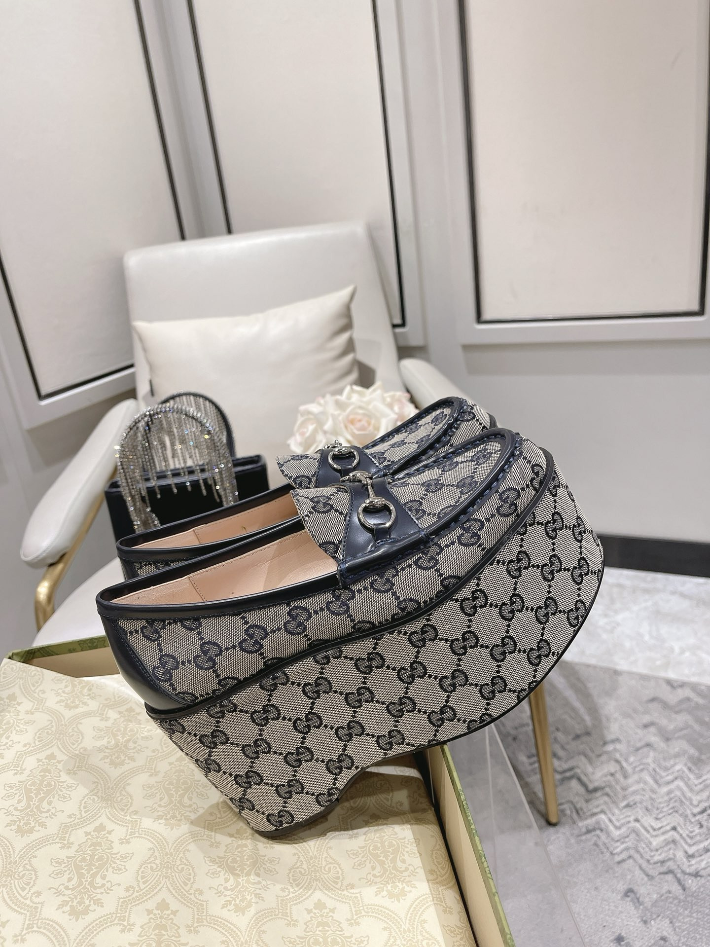 GUCCI HORSEBIT PLATFORM LOAFER