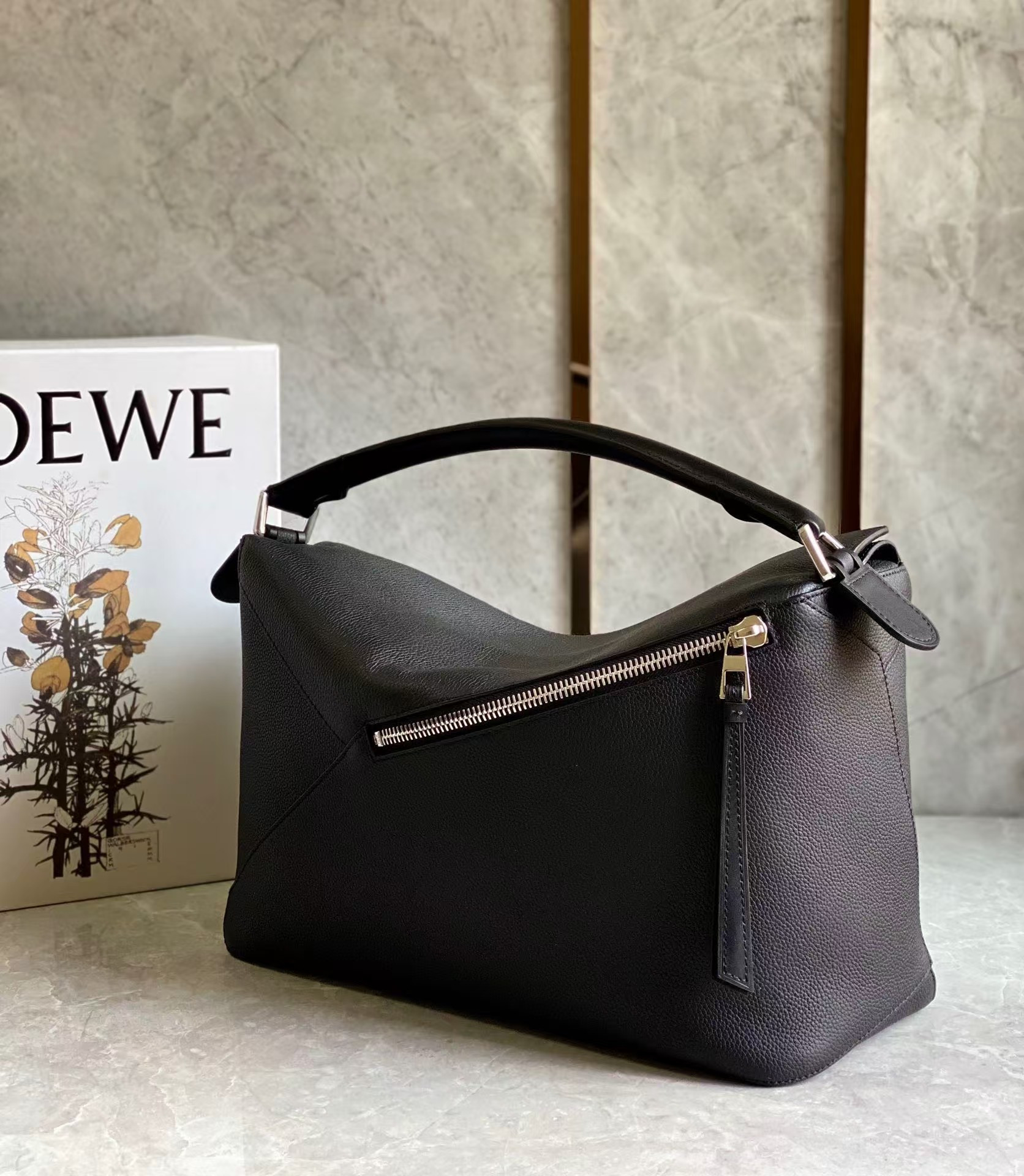 LOEWE Puzzle Edge 36.5 X 23 X 19 CM