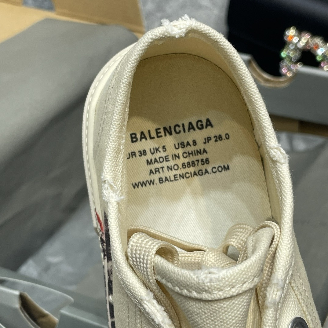 UA Balenciaga Paris Low Top Sneaker