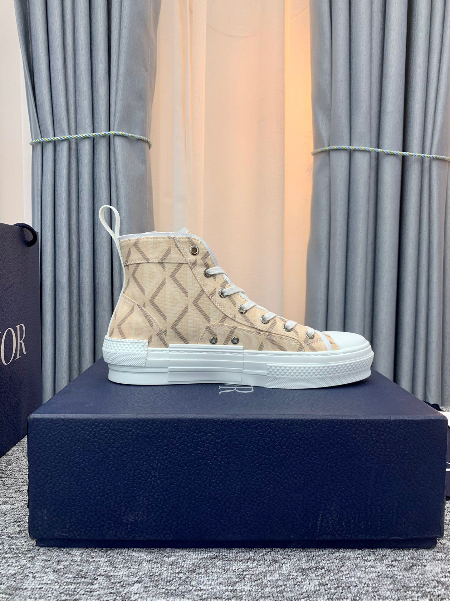 Dior B23 High Top Natural CD Diamond