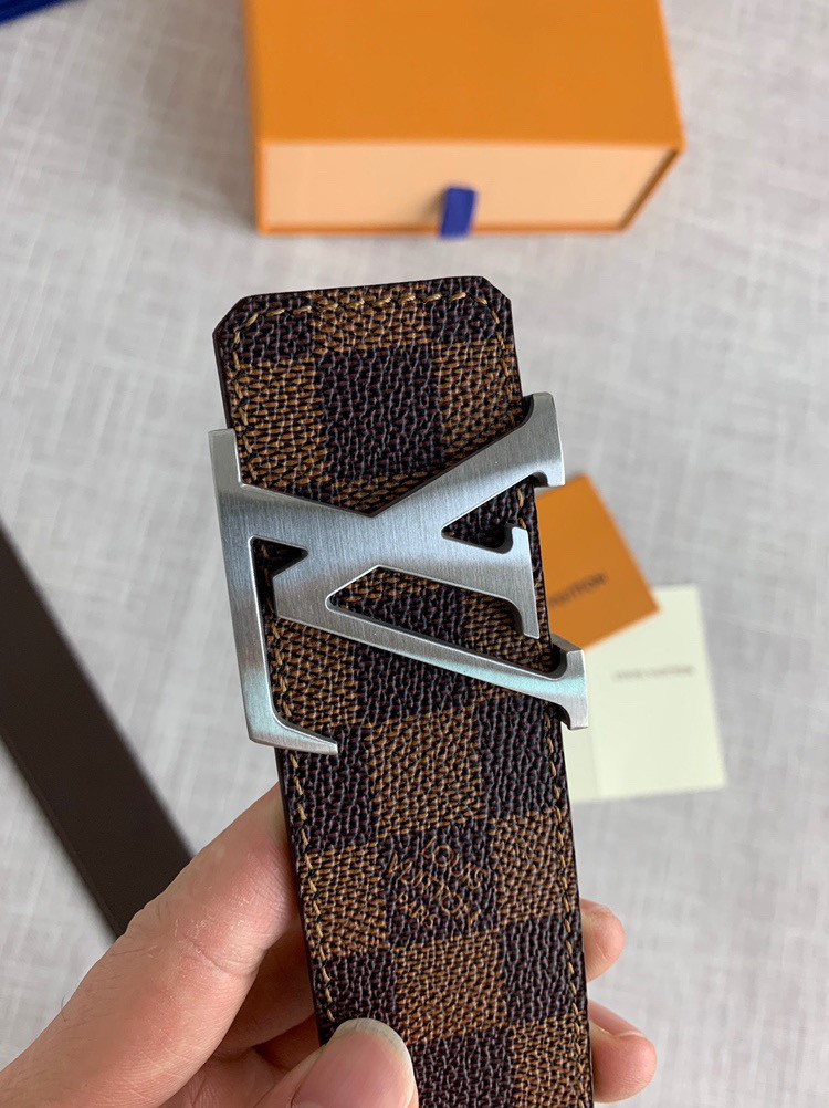LV LOUIS VUITTON 40MM BELT