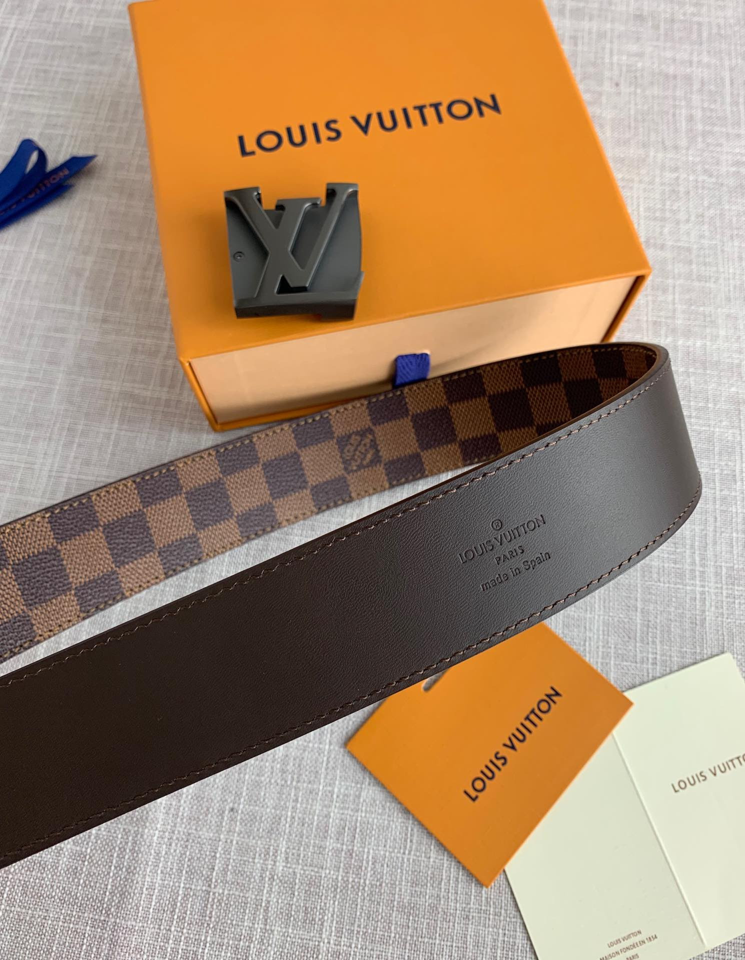 LV LOUIS VUITTON 40MM BELT