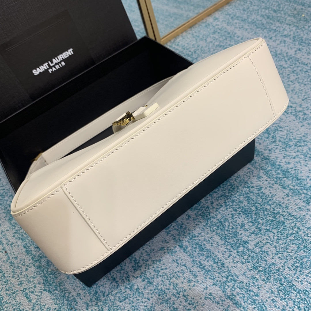 YSL LE 5 À 7 IN SMOOTH LEATHER BLANC VINTAGE 23 X 16 X 6.5 CM