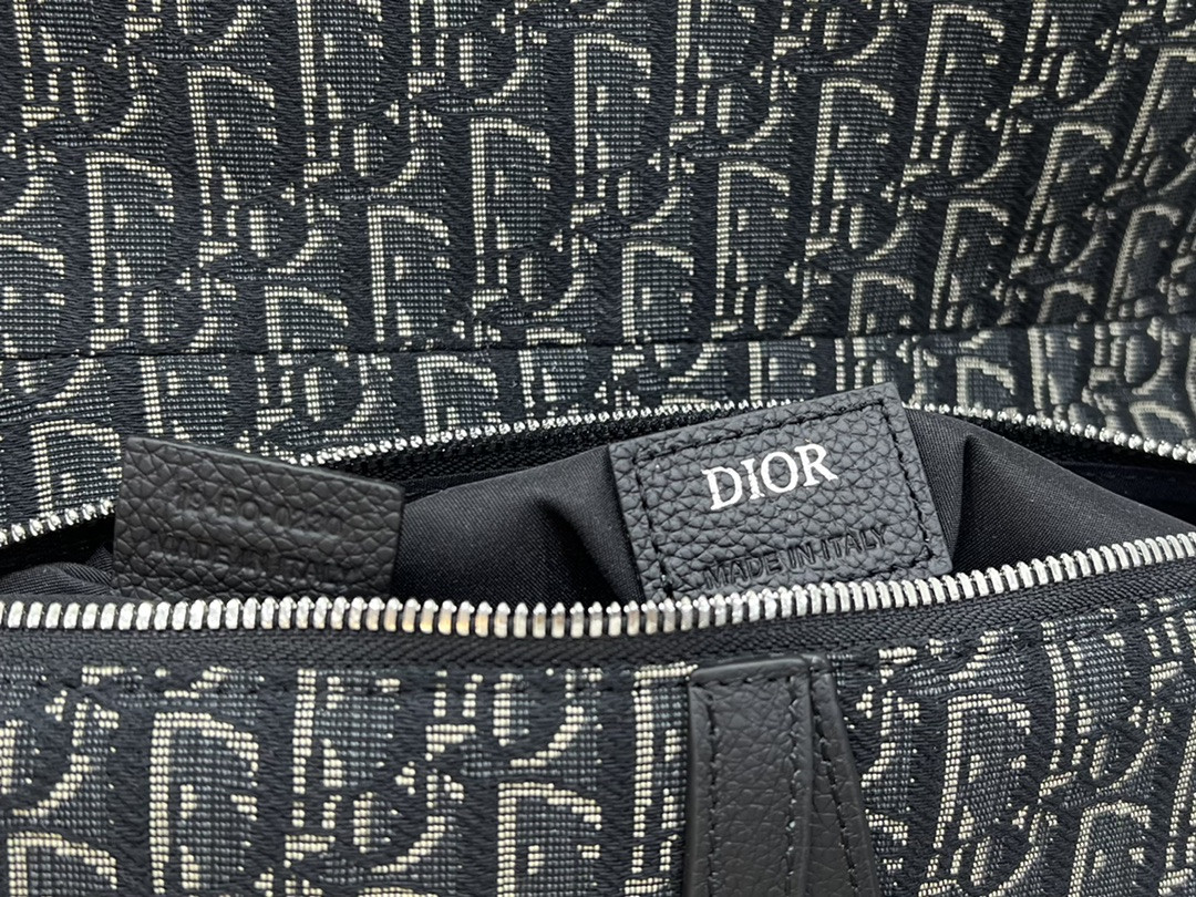 Christian Dior Saddle Crossbody Bag Oblique Canvas 26 x 19 x 4.5 cm
