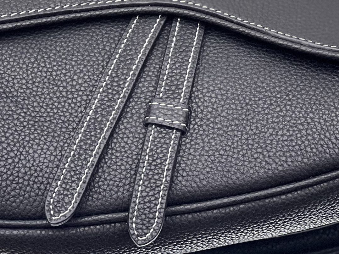 Dior Saddle Bag Black Grained Calfskin 26 x 19 x 4.5 cm