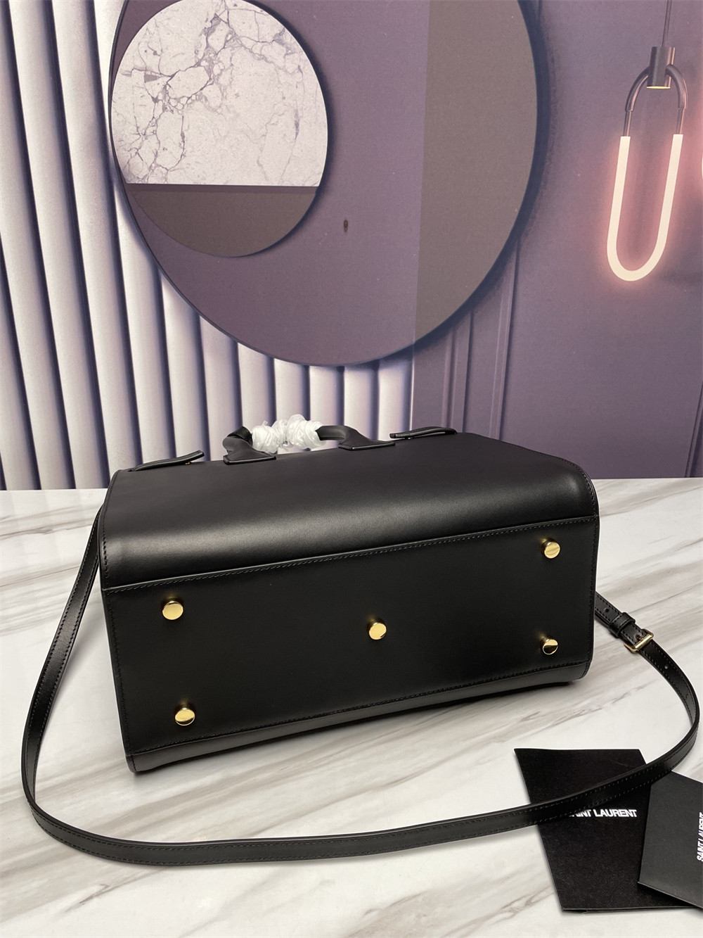 YSL SAC DE JOUR SMALL IN SHINY LEATHER BLACK