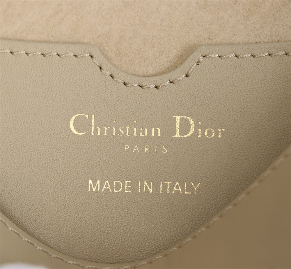 MEDIUM DIOR BOBBY BAG Beige Box Calfskin