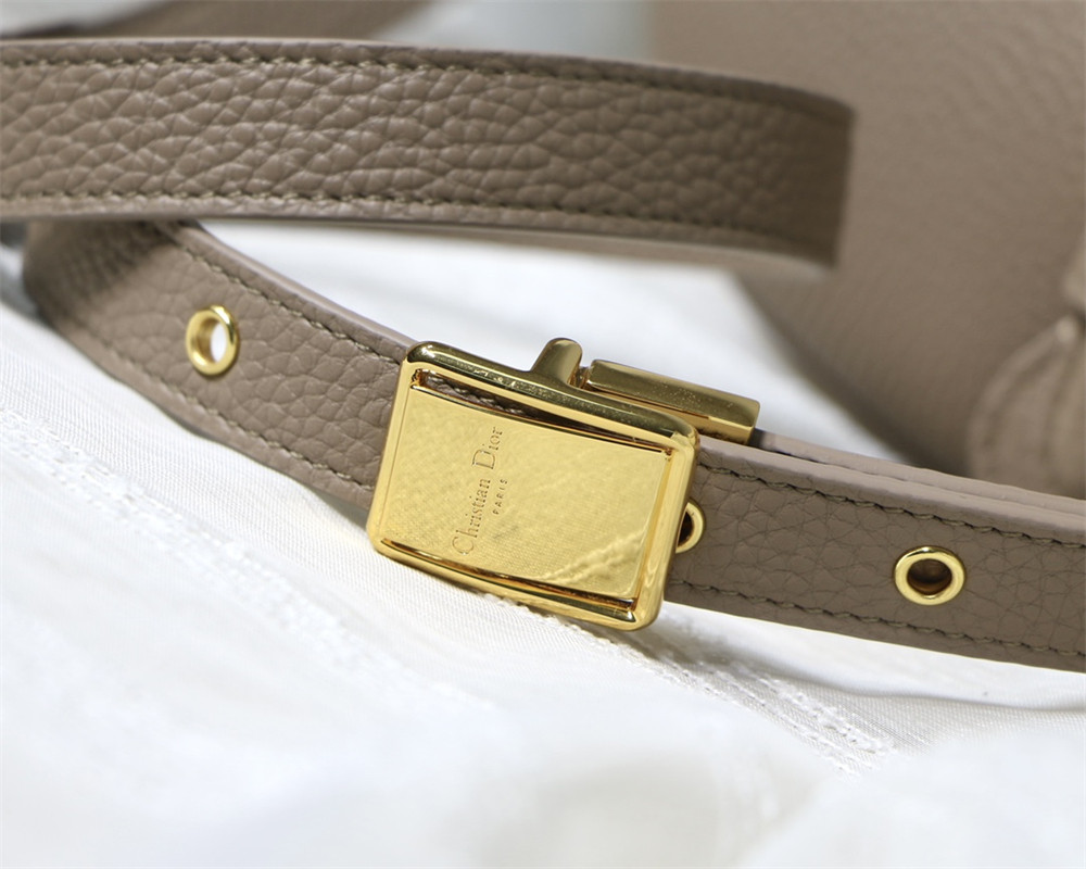 MEDIUM DIOR BOBBY BAG Grey Grained Calfskin