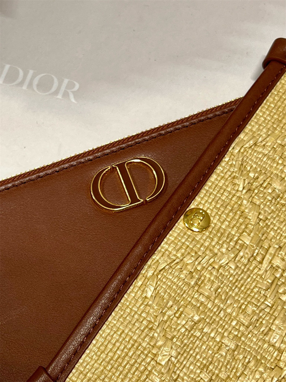 Dior 30 Montaigne Avenue weav 22.5 x 12.5 x 6.5 cm
