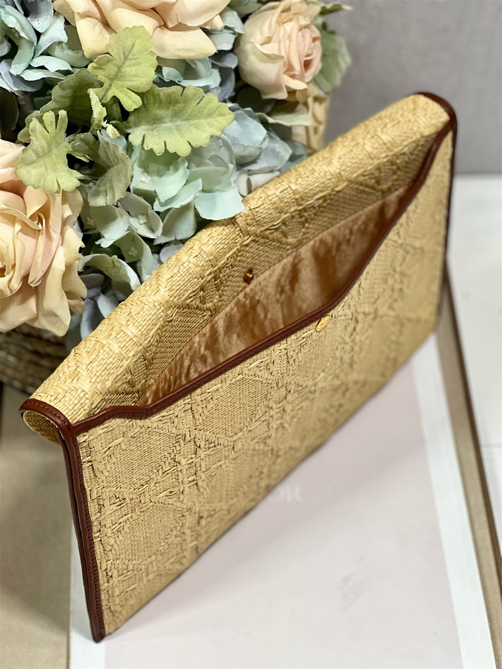 Dior 30 Montaigne Avenue weav