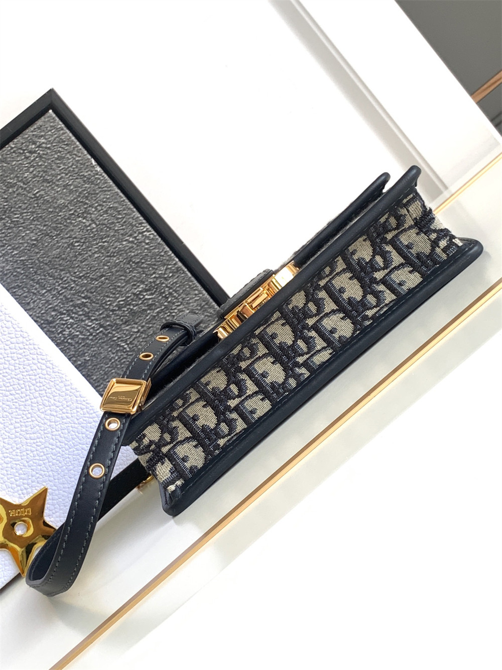 DIOR 30 MONTAIGNE EAST-WEST BAG WITH CHAIN Blue Dior Oblique Jacquard 21 x 12 x 6 cm / 8.5 x 4.5 x 2.5 inches