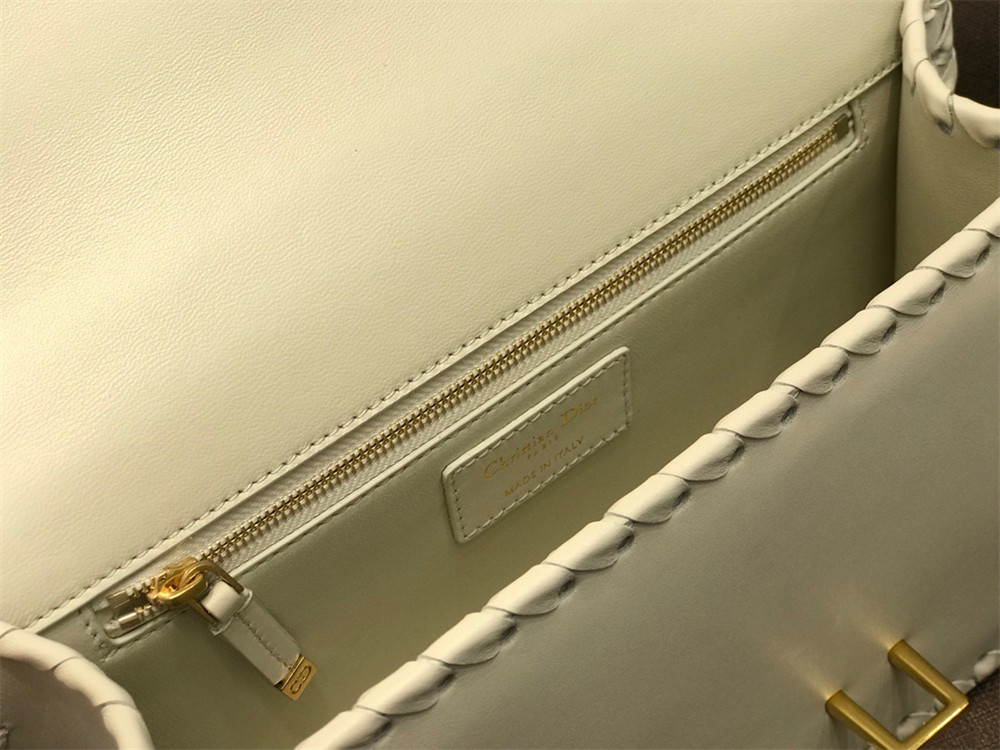 DIOR 30 MONTAIGNE CHAIN BAG WHITE