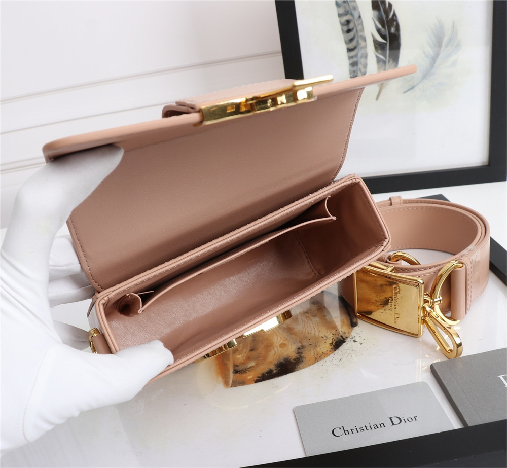 DIOR 30 MONTAIGNE CHAIN BAG LIGHT PINK