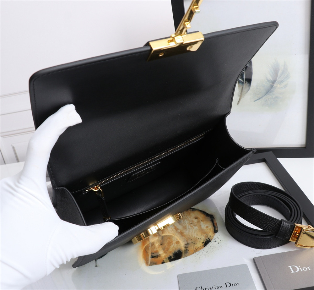 DIOR 30 MONTAIGNE CHAIN BAG Grained Black