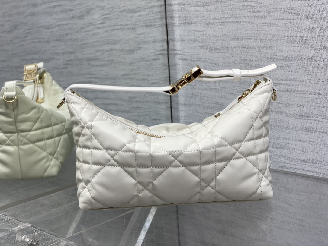 MEDIUM DIOR TRAVEL NOMAD POUCH WHITE