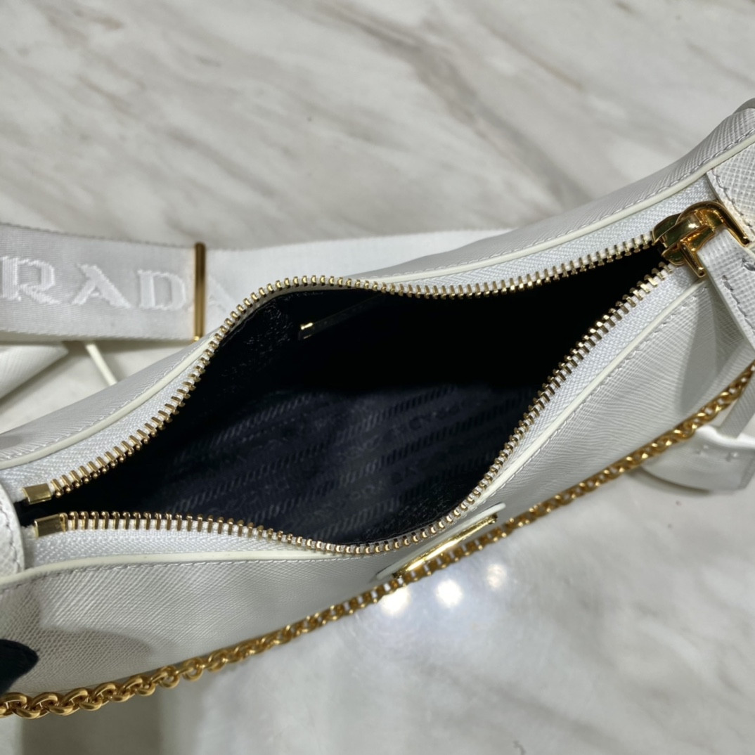 Prada Re-Edition 2005 Saffiano leather bag White