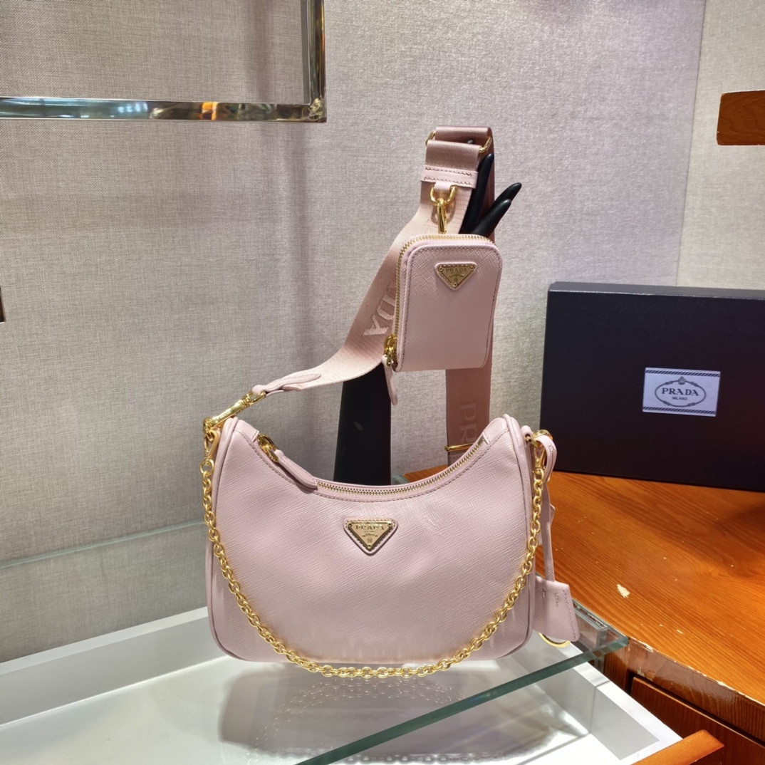 Prada Re-Edition 2005 Saffiano leather bag Pink