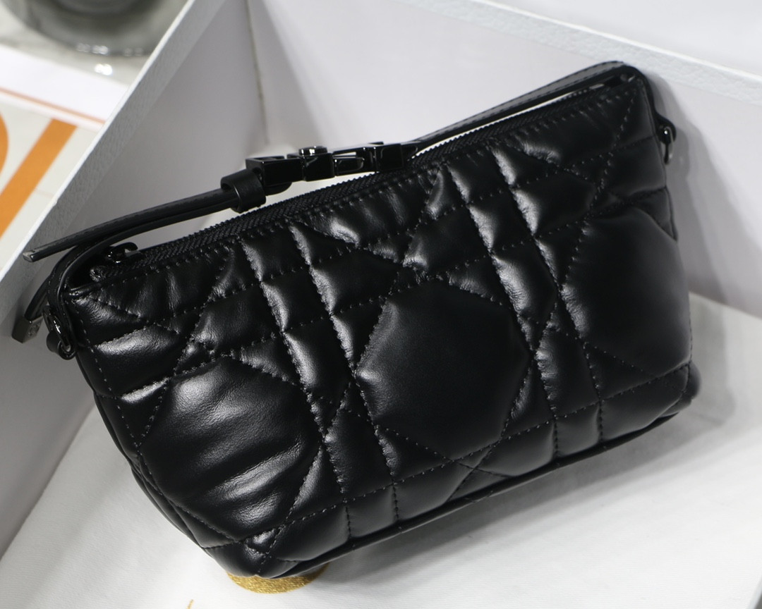 DIOR TRAVEL NOMAD POUCH BLACK